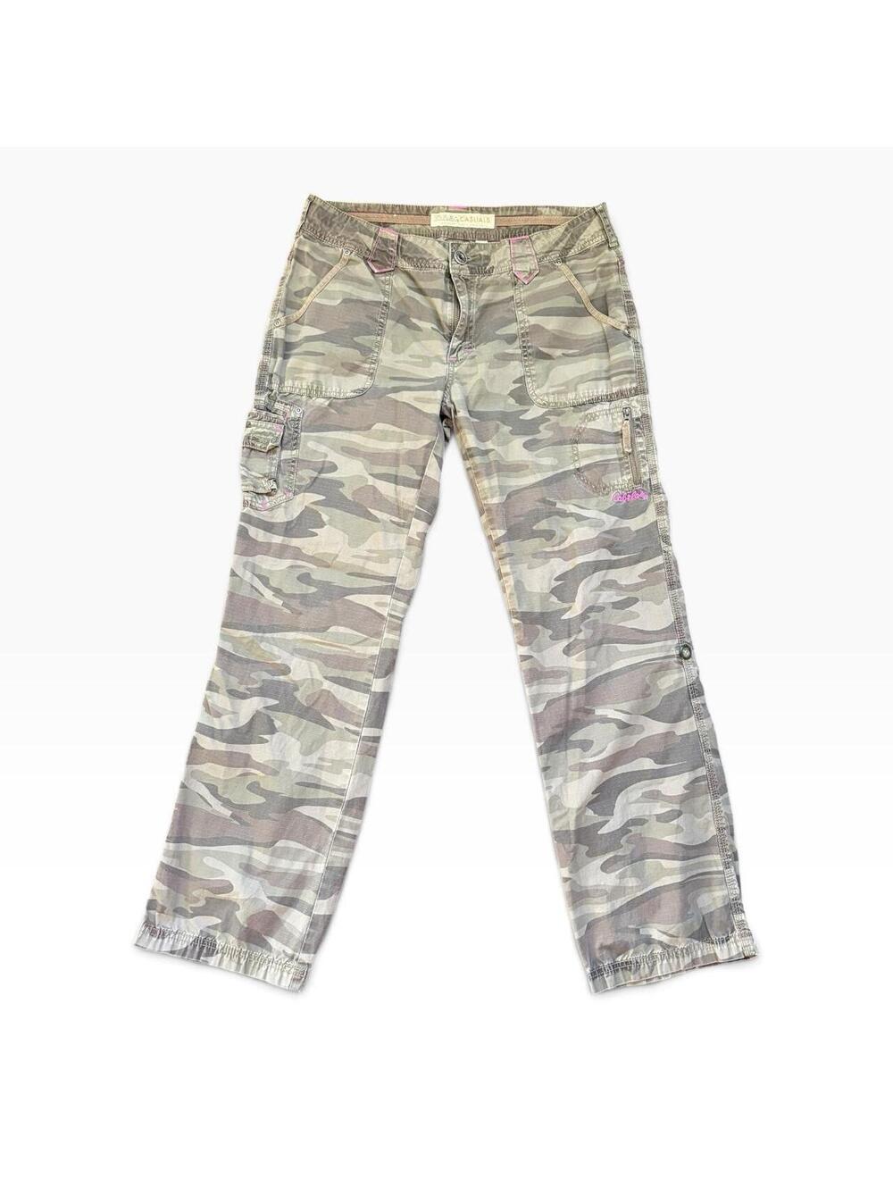 Cabela's Camo Cargo Pants Women's Size 12 Relaxed Fit